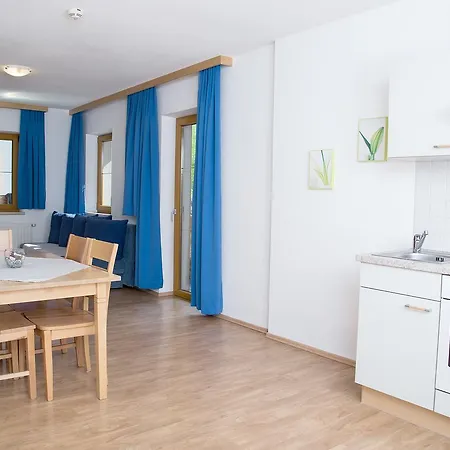 Apartmanhotel Kratzerwirt 3*