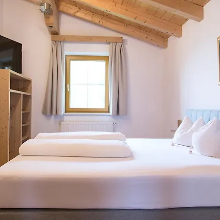 Kratzerwirt Lejlighedshotel Neustift im Stubaital