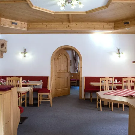 Apartmanhotel Kratzerwirt Neustift im Stubaital