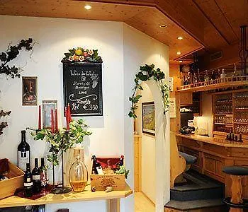 Apartmanhotel Kratzerwirt 3*