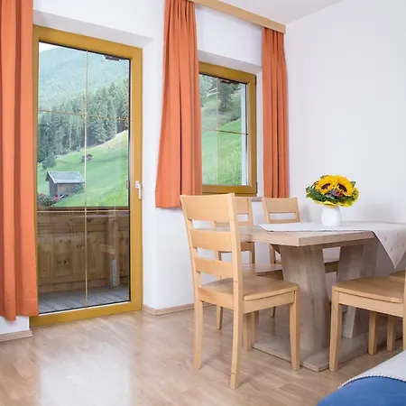 Kratzerwirt Apartmanhotel